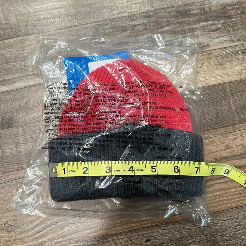 NWT • Columbia • whiribird cuffed Knit beanie